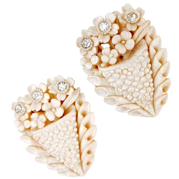 Vintage 1950s Rhinestone Flower Basket Clip Earrings Mid Century Celluloid Resin - Picture 1 of 9